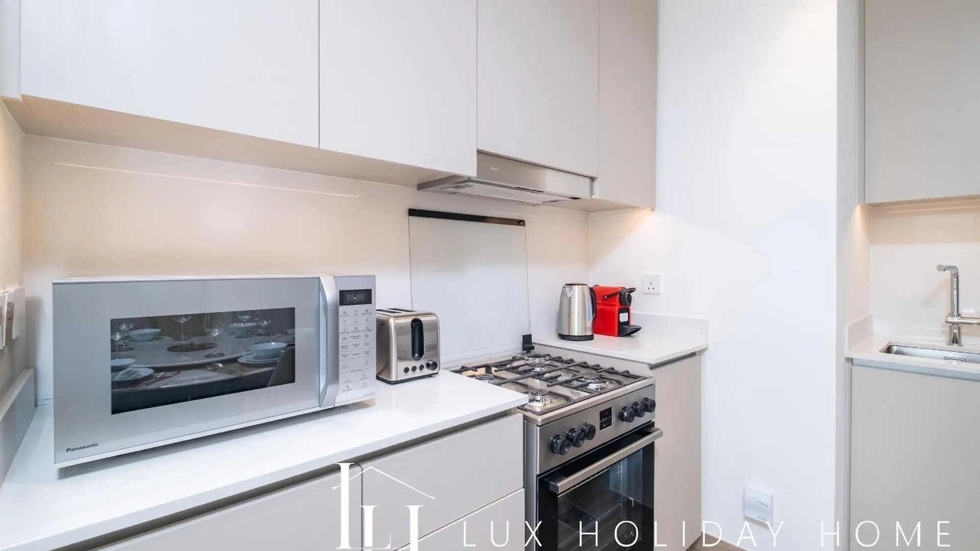 Apartment Lux The Orchid Creek Beach Suite Dubai United Arab Emirates